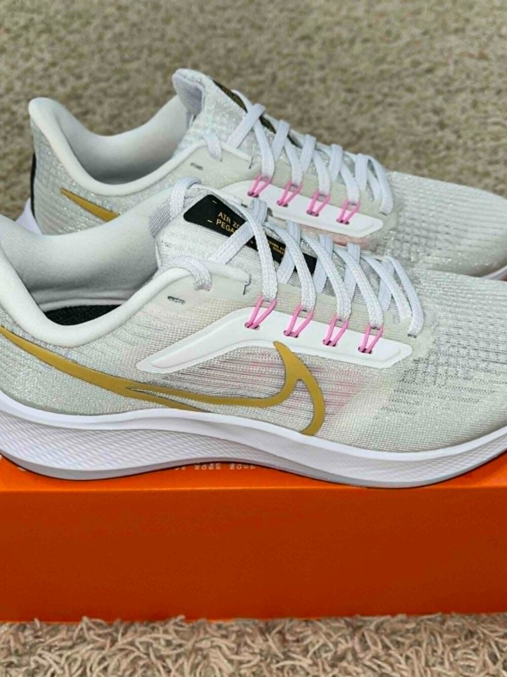 Nike Women's Air Zoom Pegasus 39 Running Shoes DH4072-104, Size 9 (New)